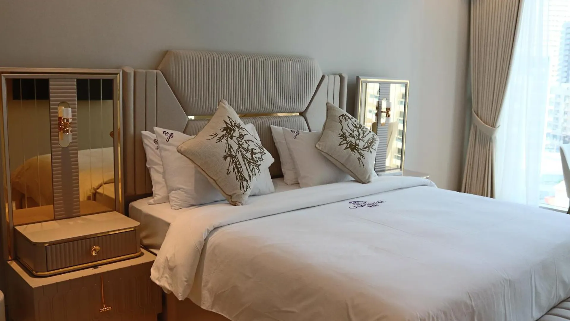 Casa Royale Vacation Home - Dubai Marina 0*,  Spojené arabské emiráty