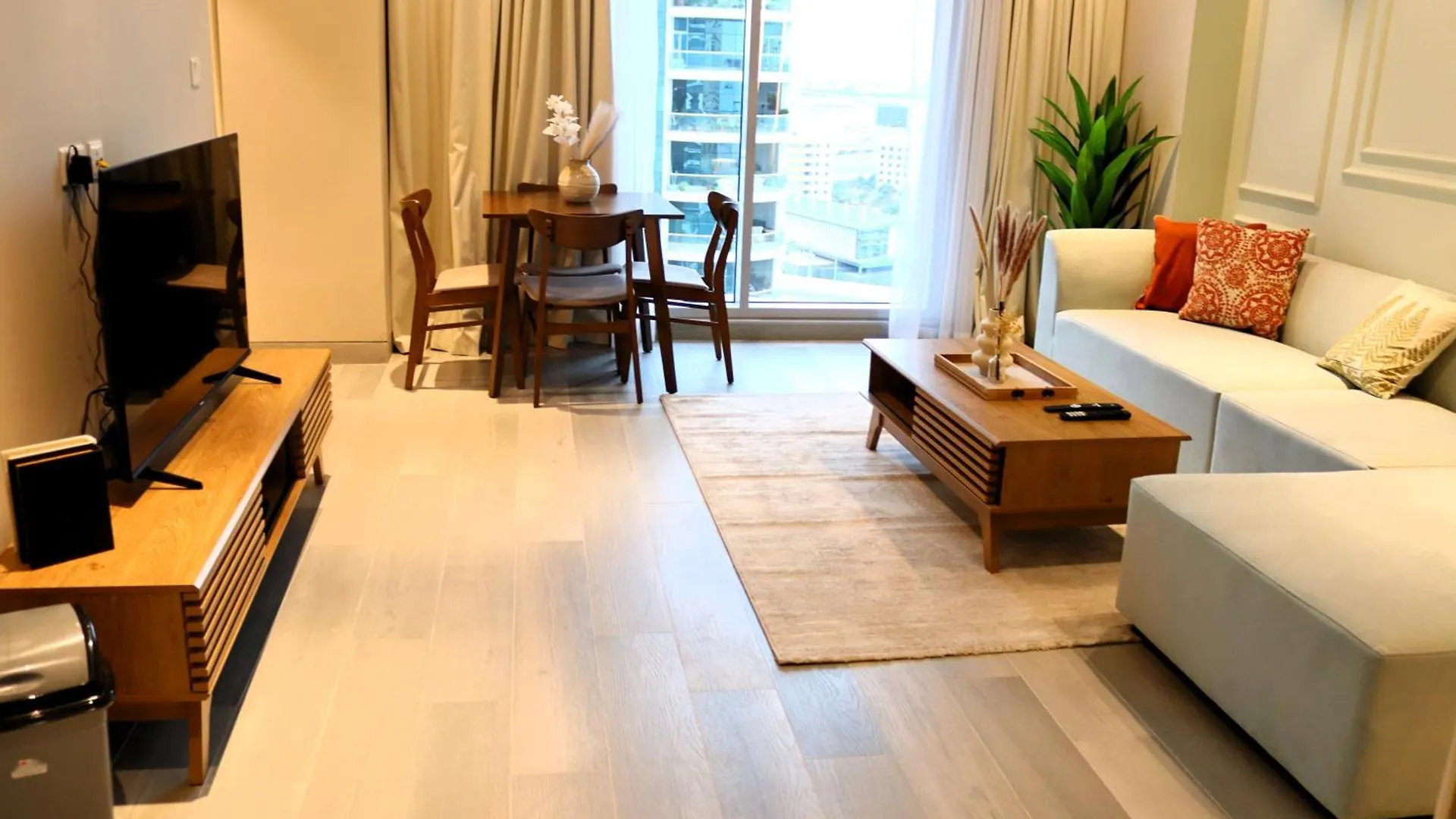 Casa Royale Vacation Home - Dubai Marina 0*,  Spojené arabské emiráty
