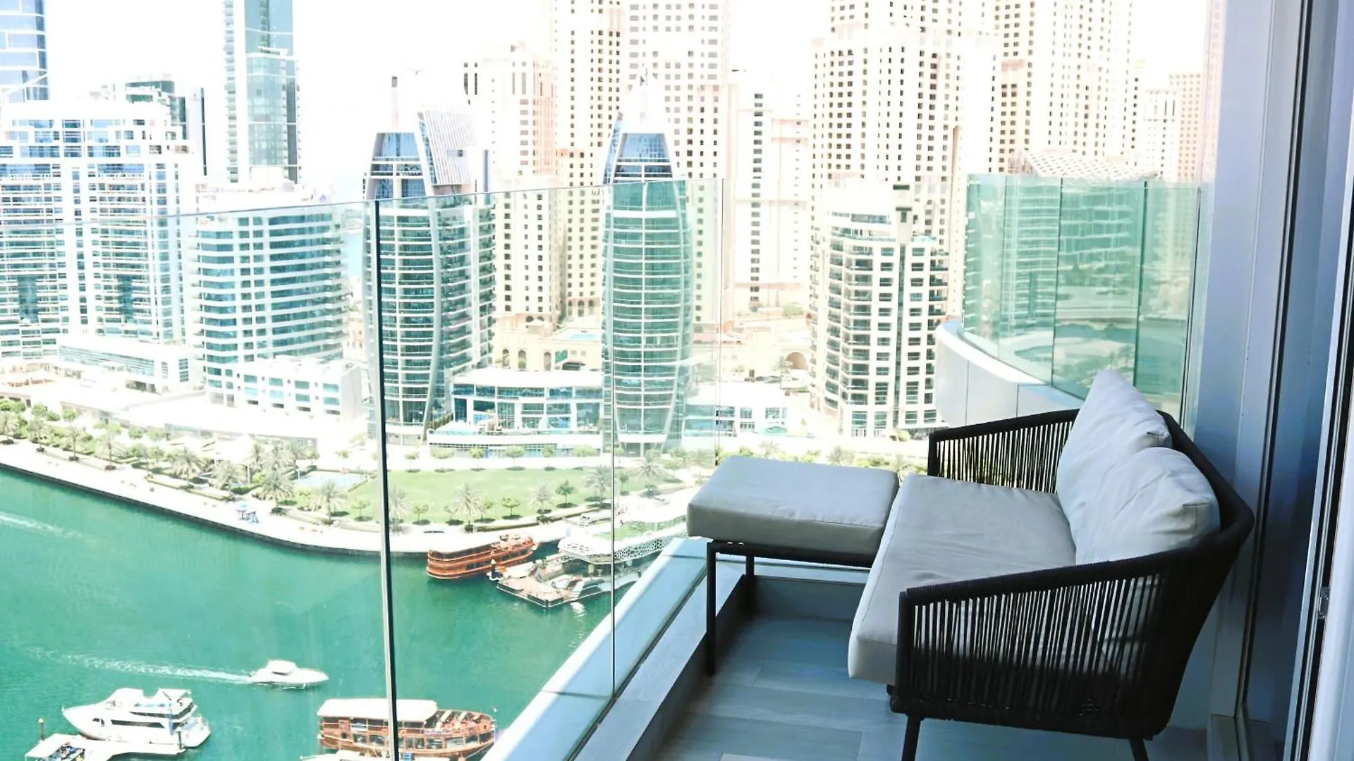 Casa Royale Vacation Home - Dubai Marina