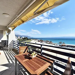 Stiv Luxe , Split Croatia