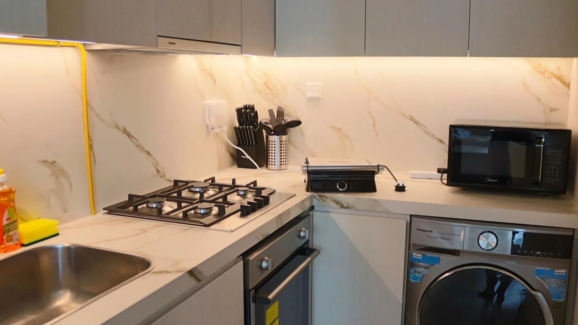 Casa Royale Vacation Home - Dubai Marina 0*,  Émirats arabes unis