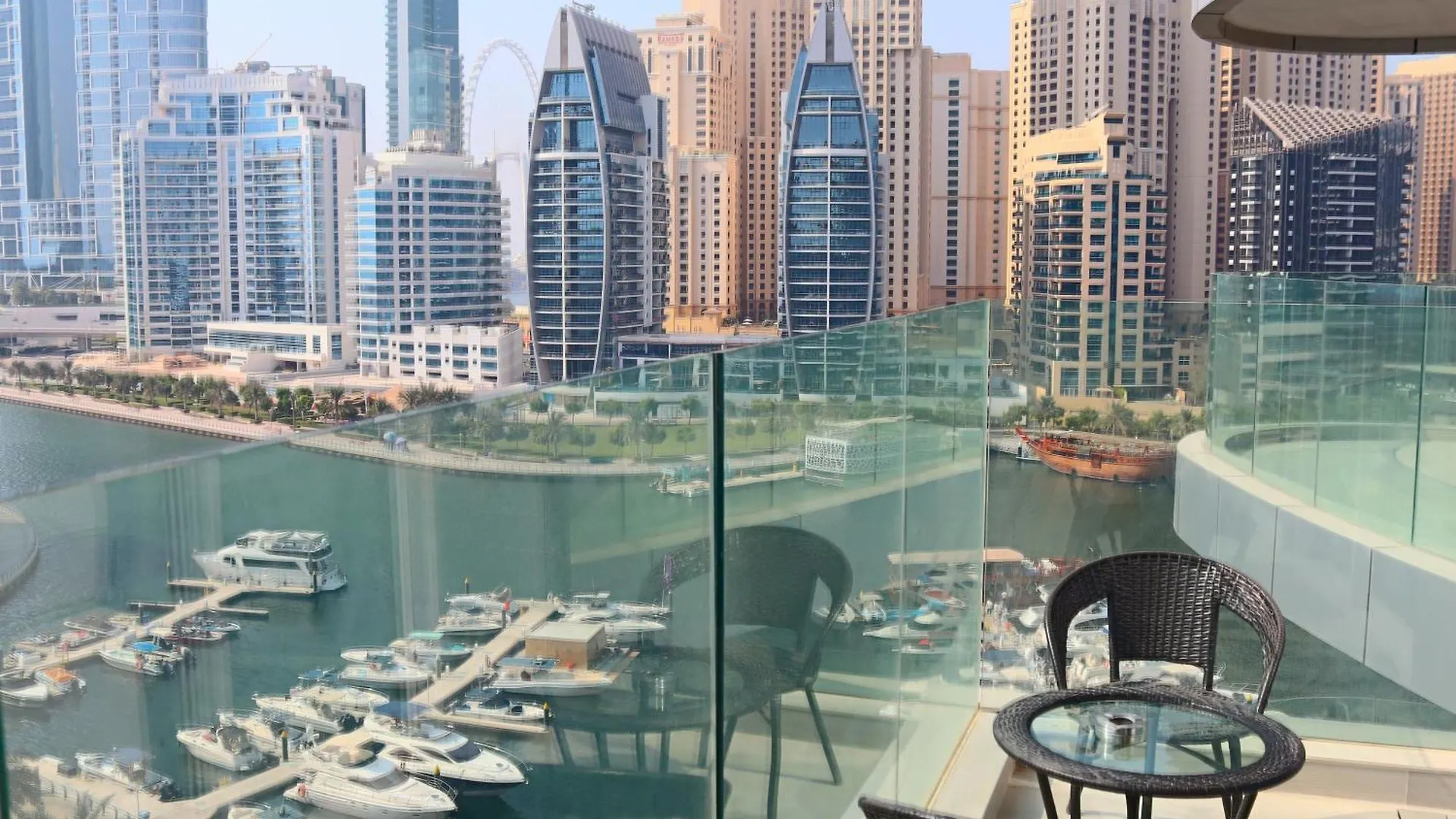 Casa Royale Vacation Home - Dubai Marina Appartement