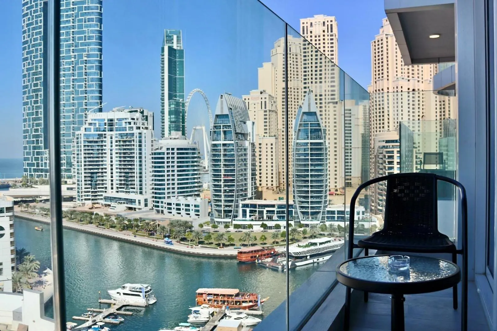 Casa Royale Vacation Home - Dubai Marina 0*,  Émirats arabes unis