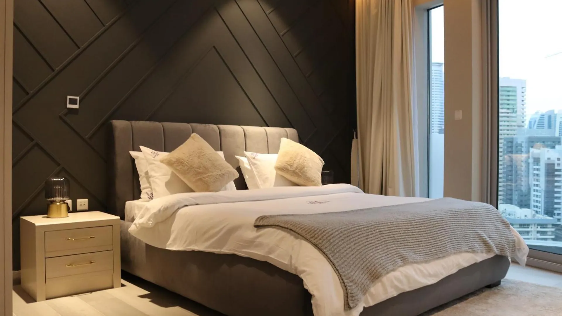 Casa Royale Vacation Home - Dubai Marina