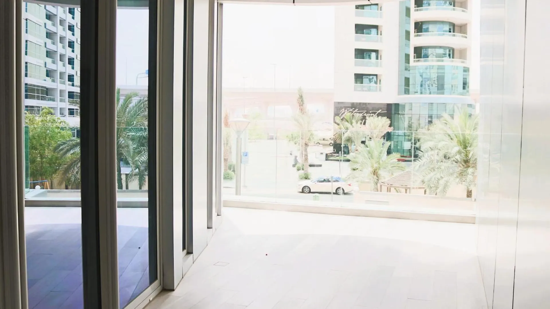 Casa Royale Vacation Home - Dubai Marina Apartment