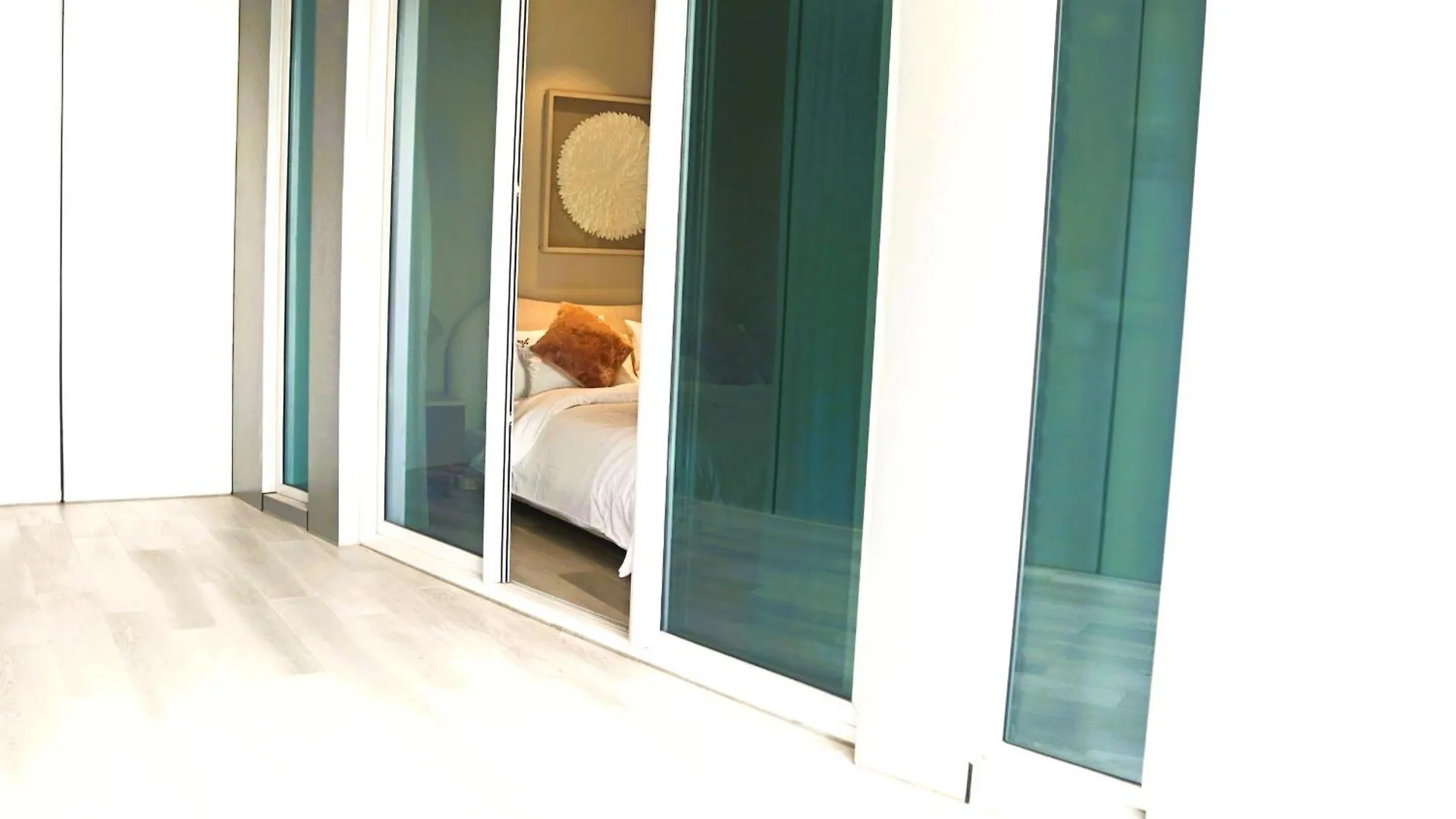 Apartment Casa Royale Vacation Home - Dubai Marina United Arab Emirates