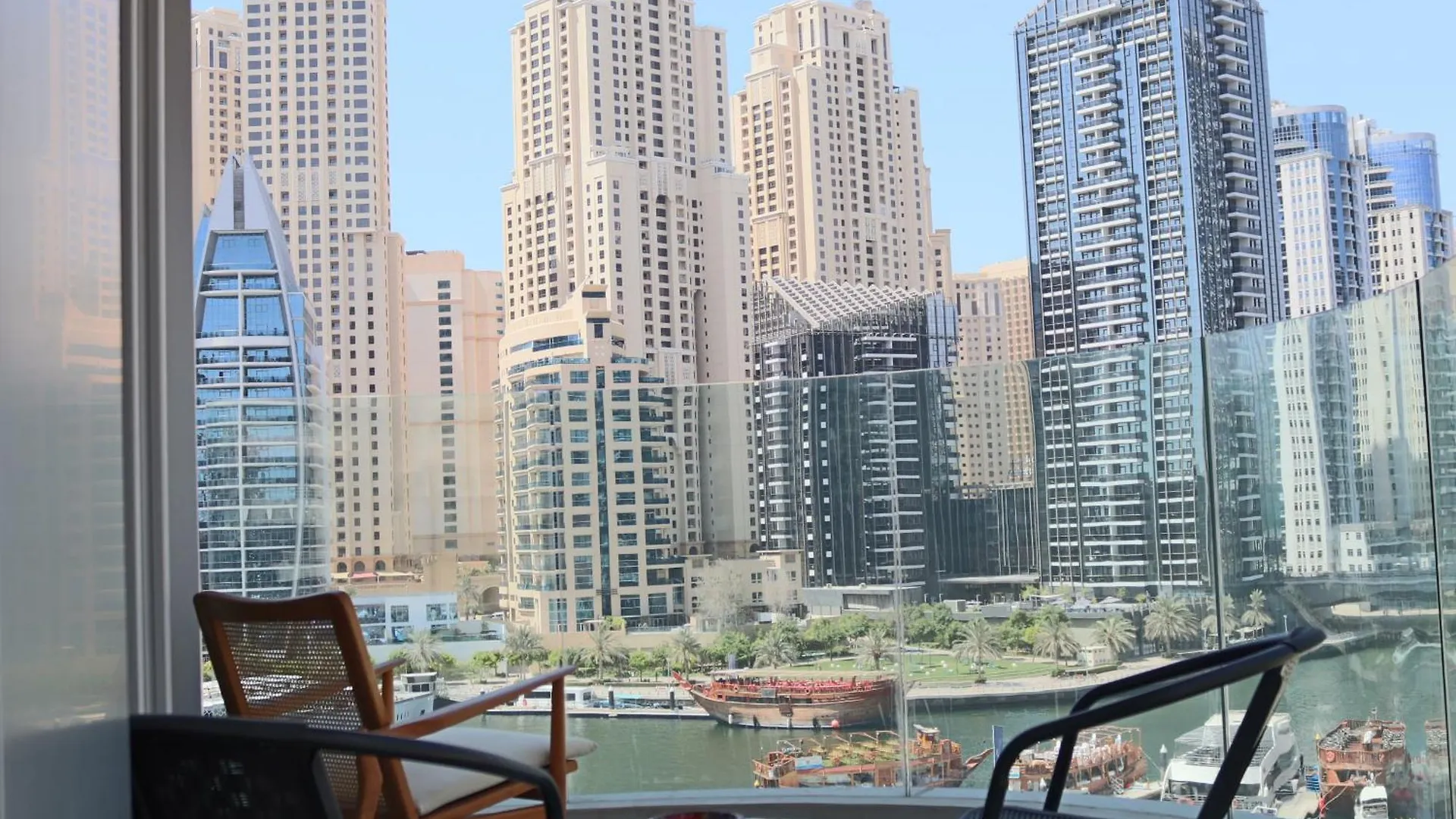 Апартаменты Casa Royale Vacation Home - Dubai Marina