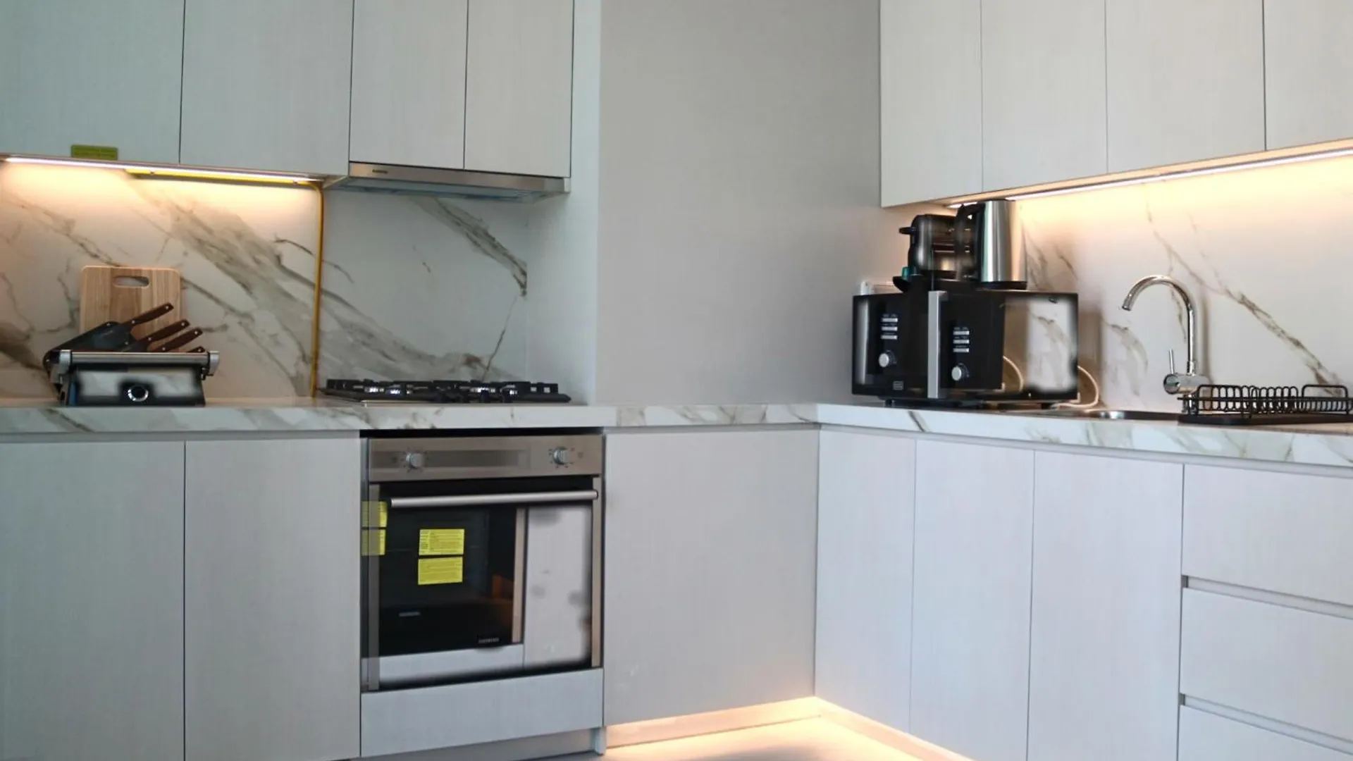 Апартаменты Casa Royale Vacation Home - Dubai Marina ОАЭ